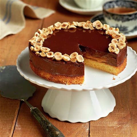 Tarta de chocolate con praliné de avellanas