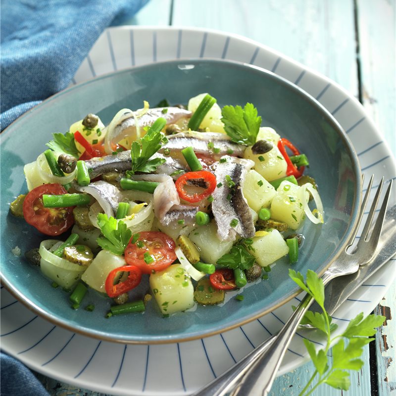Boquerones Con Ensalada De Patata Boquerones Con Ensalada De Patata