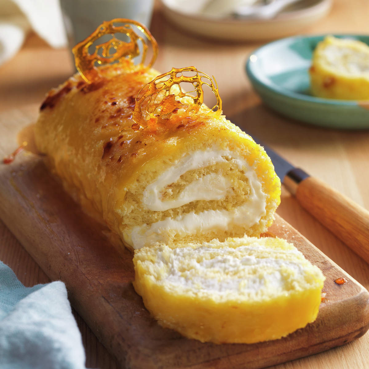 BRAZO DE GITANO DE NATA Y YEMA TOSTADA