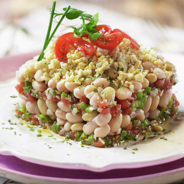 ENSALADA DE ALUBIAS POCHAS CON PIPIRRANA