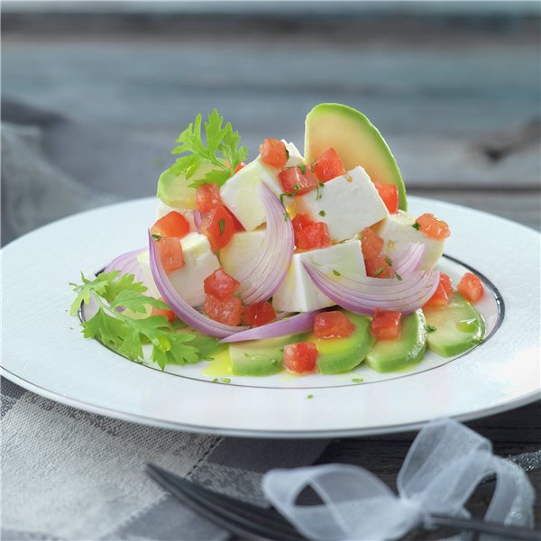 ENSALADA TEMPLADA DE AGUACATE. 