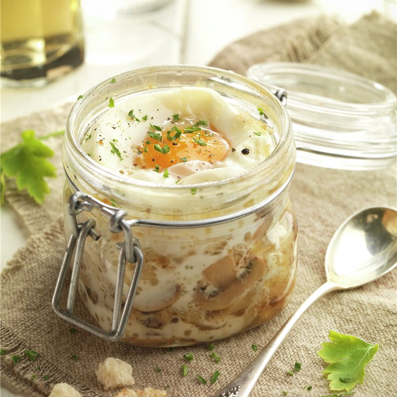 HUEVOS EN COCOTTE CON CHAMPIÑONES.