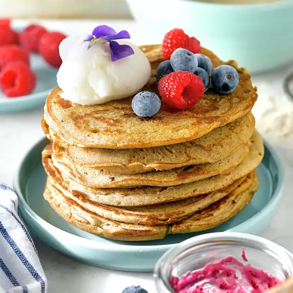 Los pancakes más saludables para desayunar con amigos que se cuidan: sin gluten y veganos