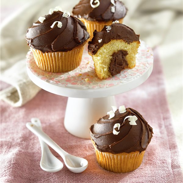 Cupcakes de vainilla con chocolate