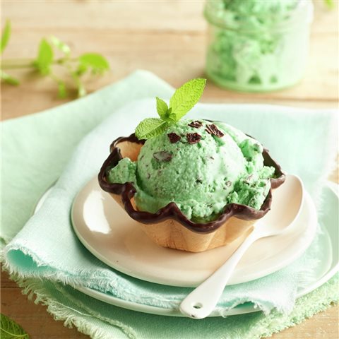 Helado De Menta Con Chocolate