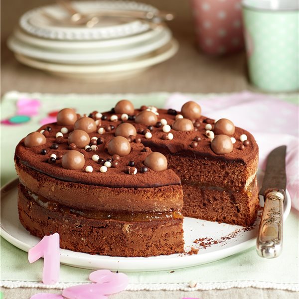 Tarta de cacao con mermelada de mandarina