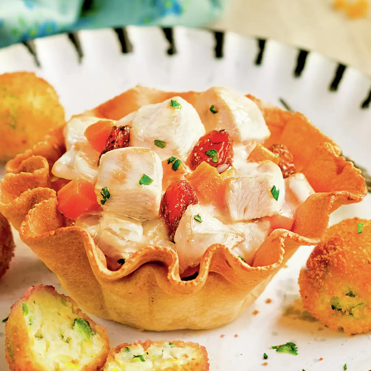 Tartaletas rellenas de pollo y verduras