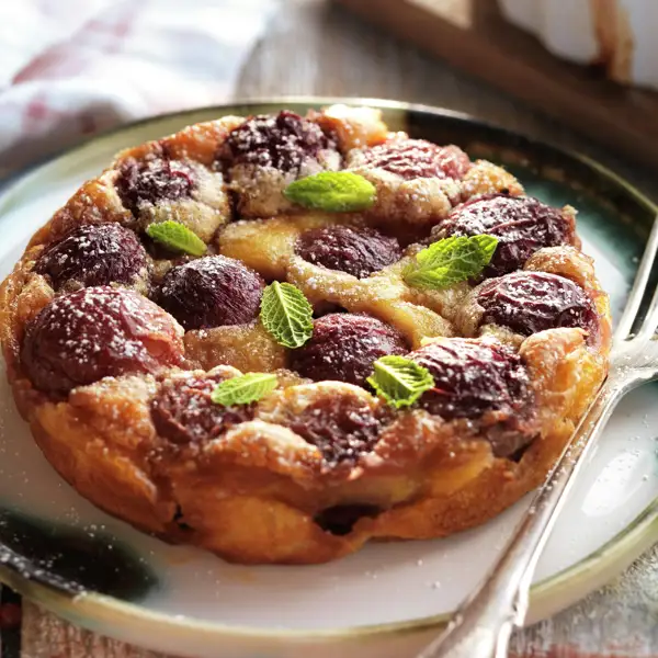 Tartitas de uvas negras, bizcochitos esponjosos y ligeros ¡sin azúcar!