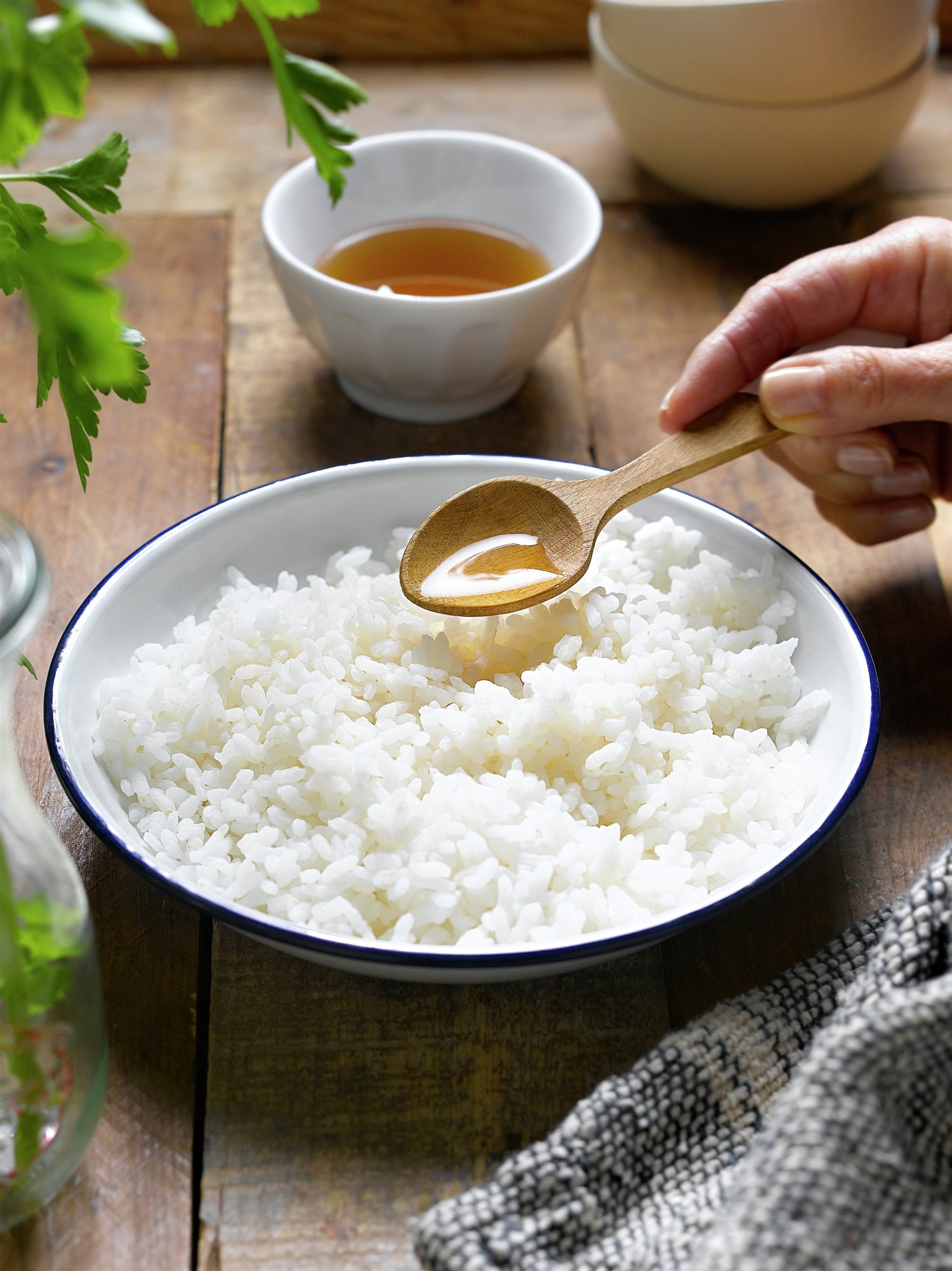 3. Mezcla con el vinagre de arroz