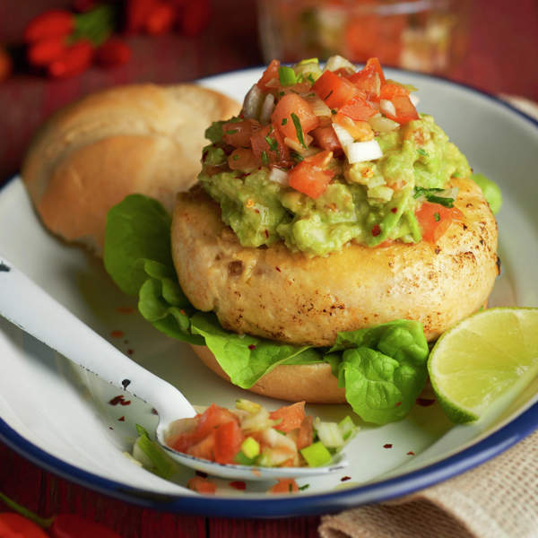 Hamburguesa de pollo con guacamole (ideal para una cena de finde)