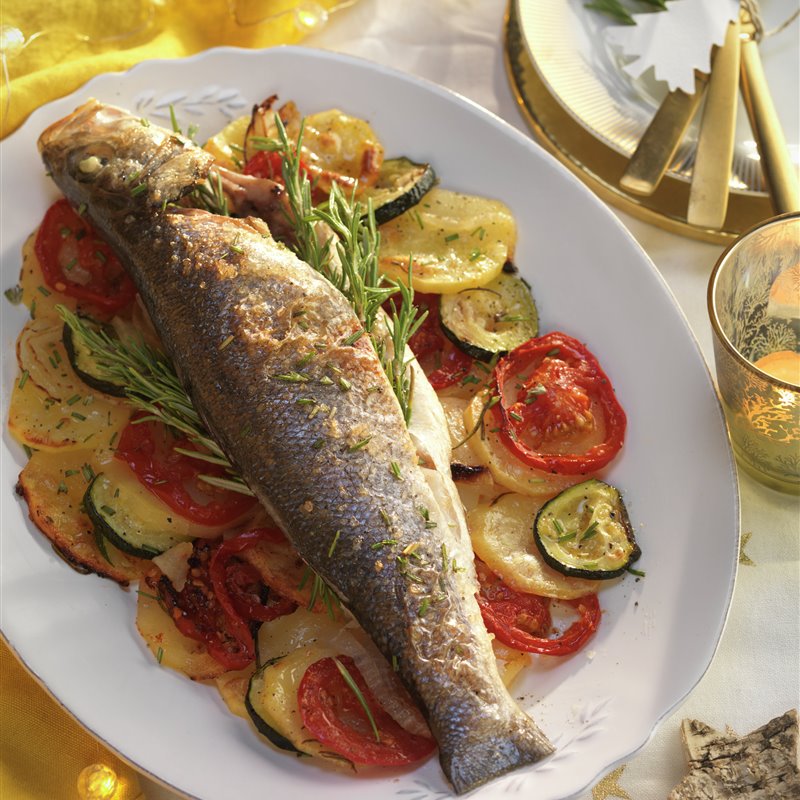 Lubina Al Horno Con Patatas Y Verduras