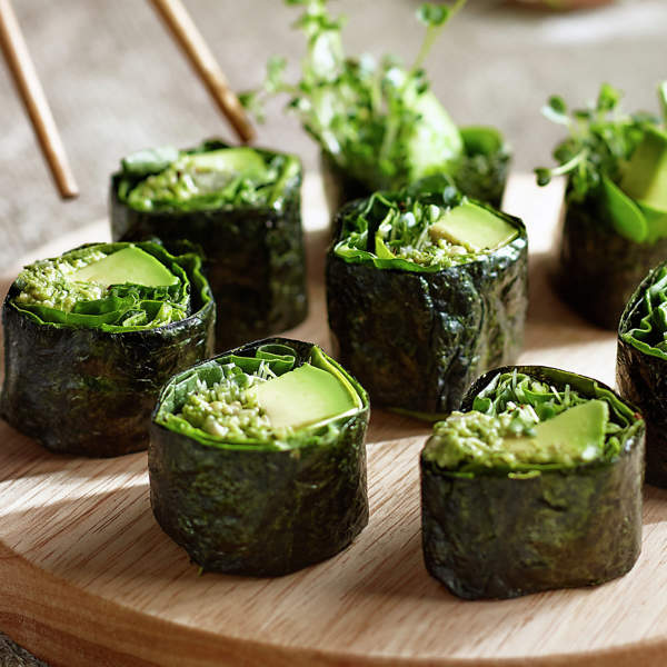 Sin arroz y sin pescado: green maki de aguacate, espinacas y algas, la versión vegana y ligera del sushi