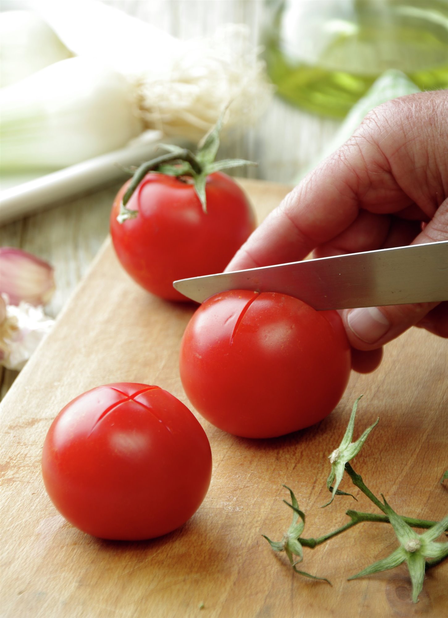 3. Escalda los tomates