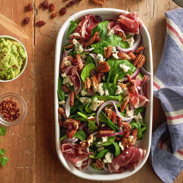 Ensalada de jamón, espinacas y roquefort