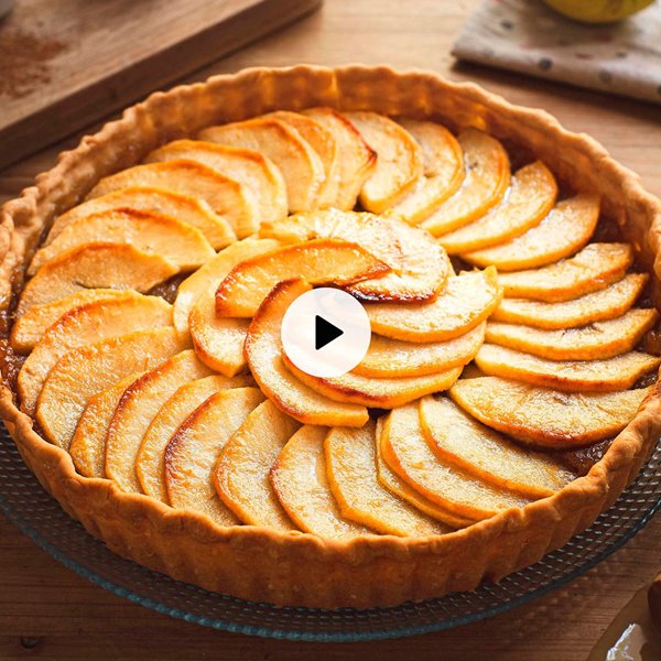 Tarta de manzana con masa quebrada (la tradicional, con vídeo) 