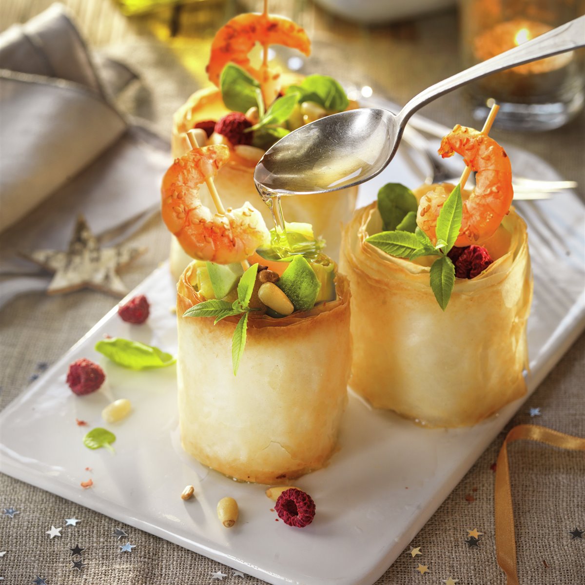 salad_tubes_with_fruits_and_ shrimps