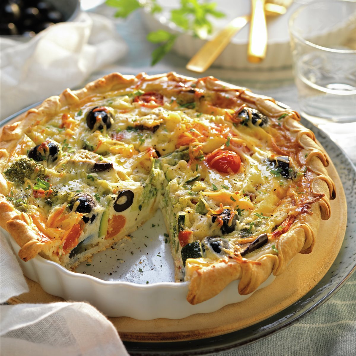 Quiche de hortalizas y aceitunas negras