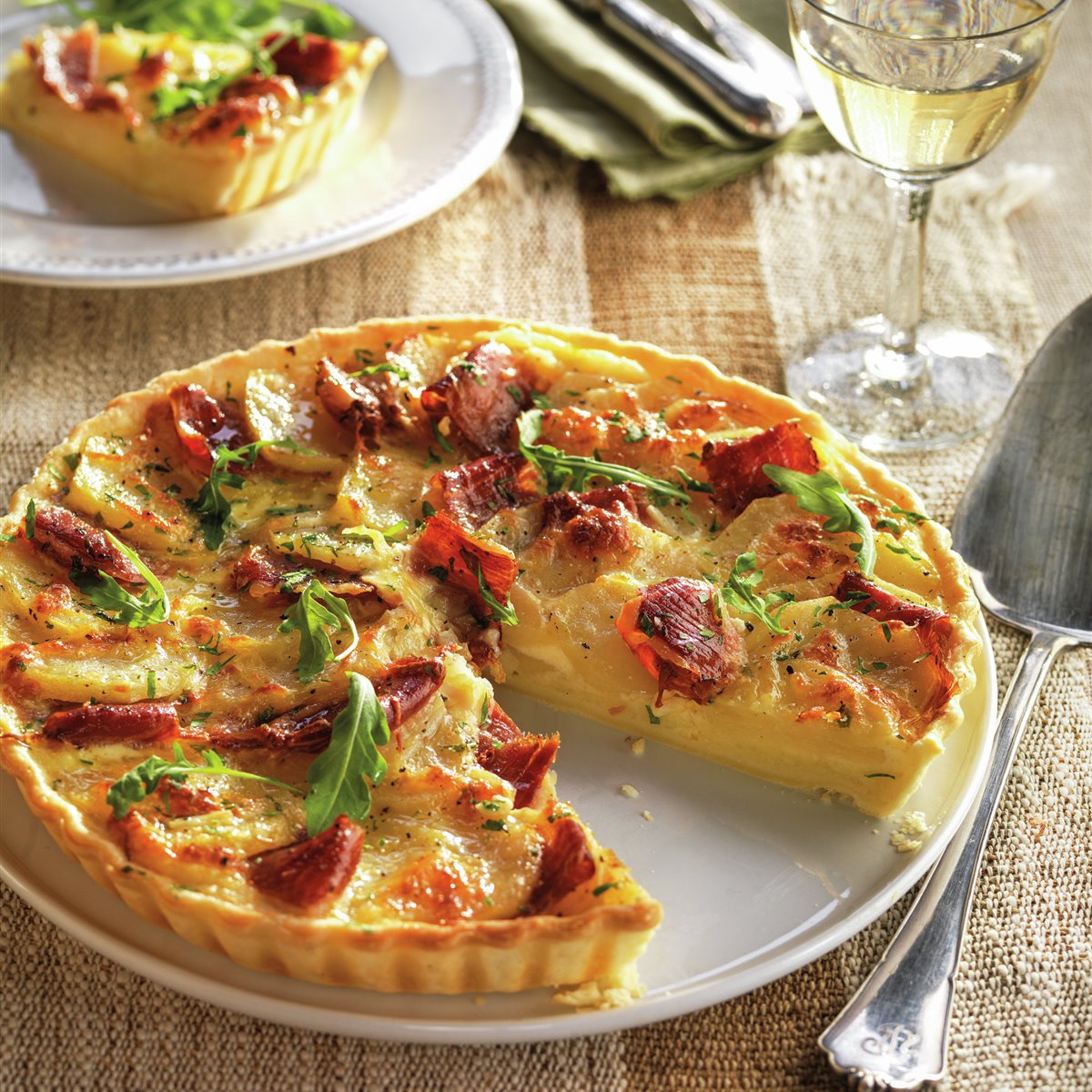 paso_a_paso_para_hacer_tarta_de_patata_jamon_iberico_y_rucula_resultado_final