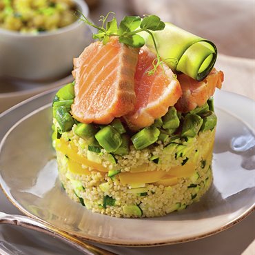 33 recetas fáciles de salmón, para impresionar (tartas, hojaldres, coronas, tulipas, tartar...)