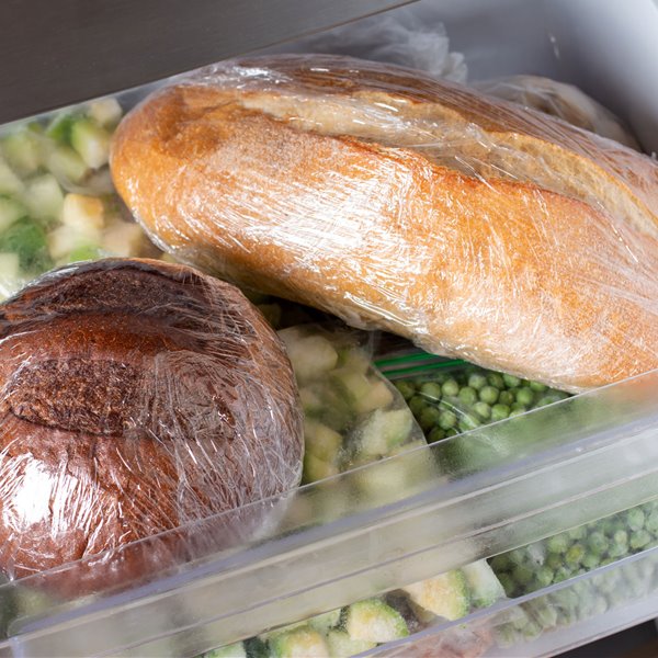 Cómo congelar pan (y descongelarlo) para que esté crujiente como el primer día