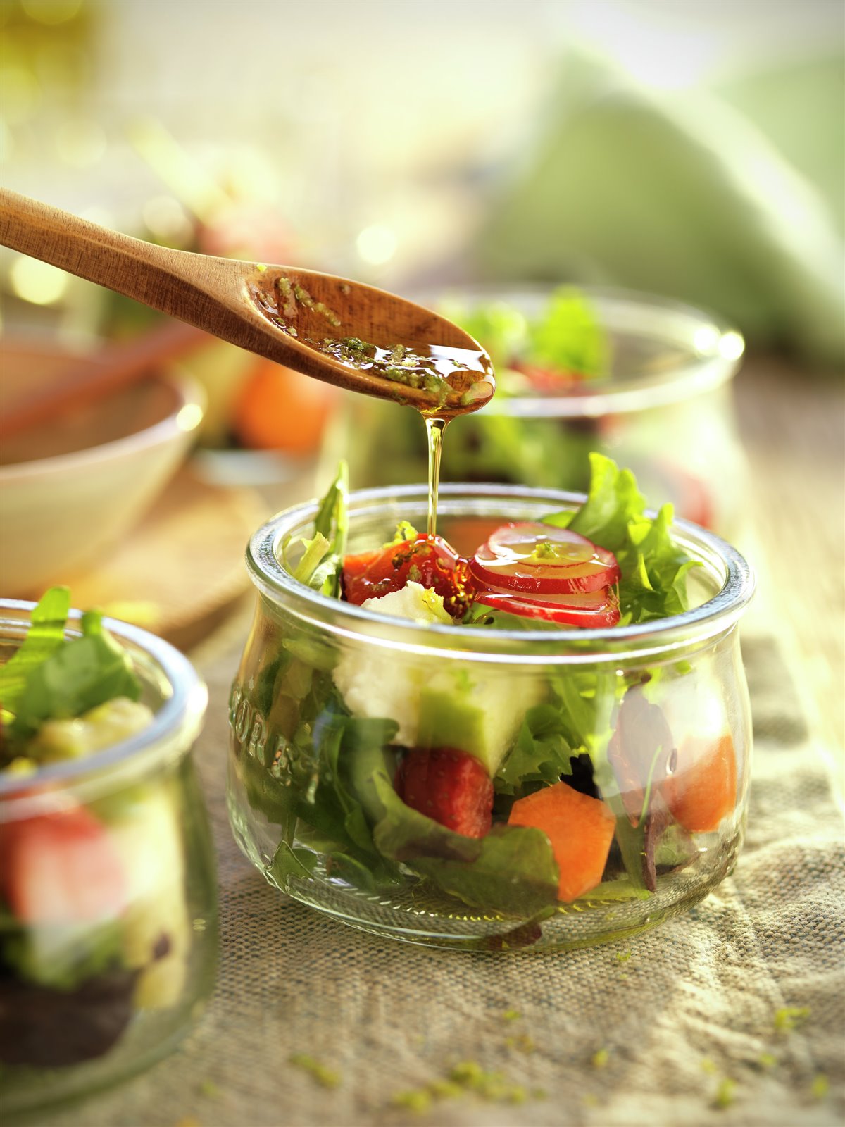 PASO A PASO PARA REALIZAR ENSALADA CON RABANITOS Y FRUTA: RESULTADO FINAL.