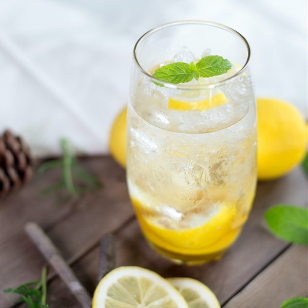 Cómo hacer limonada casera, una receta fácil y refrescante