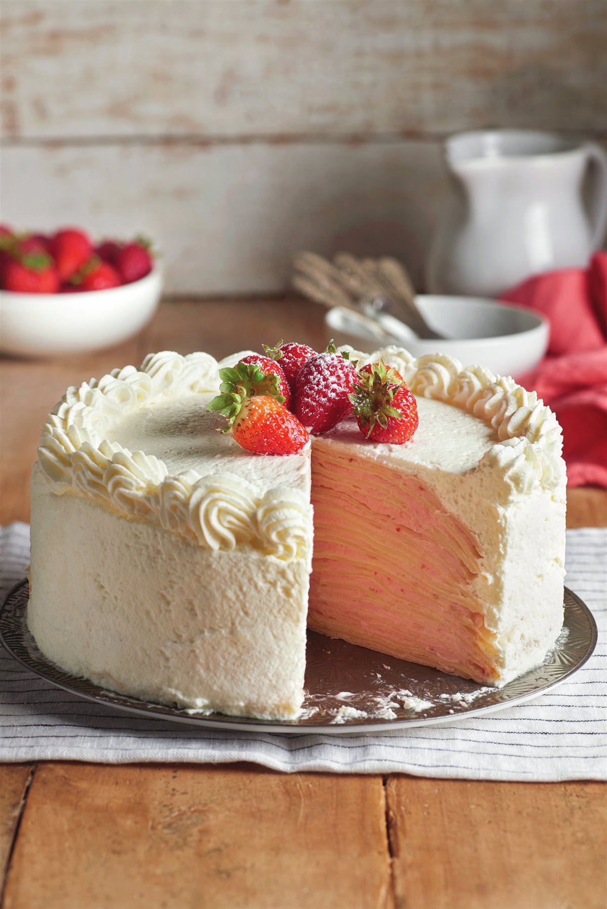 paso_a_paso_para_realizar_tarta_de_creps_con_buttercream_de_fresa_resultado_final
