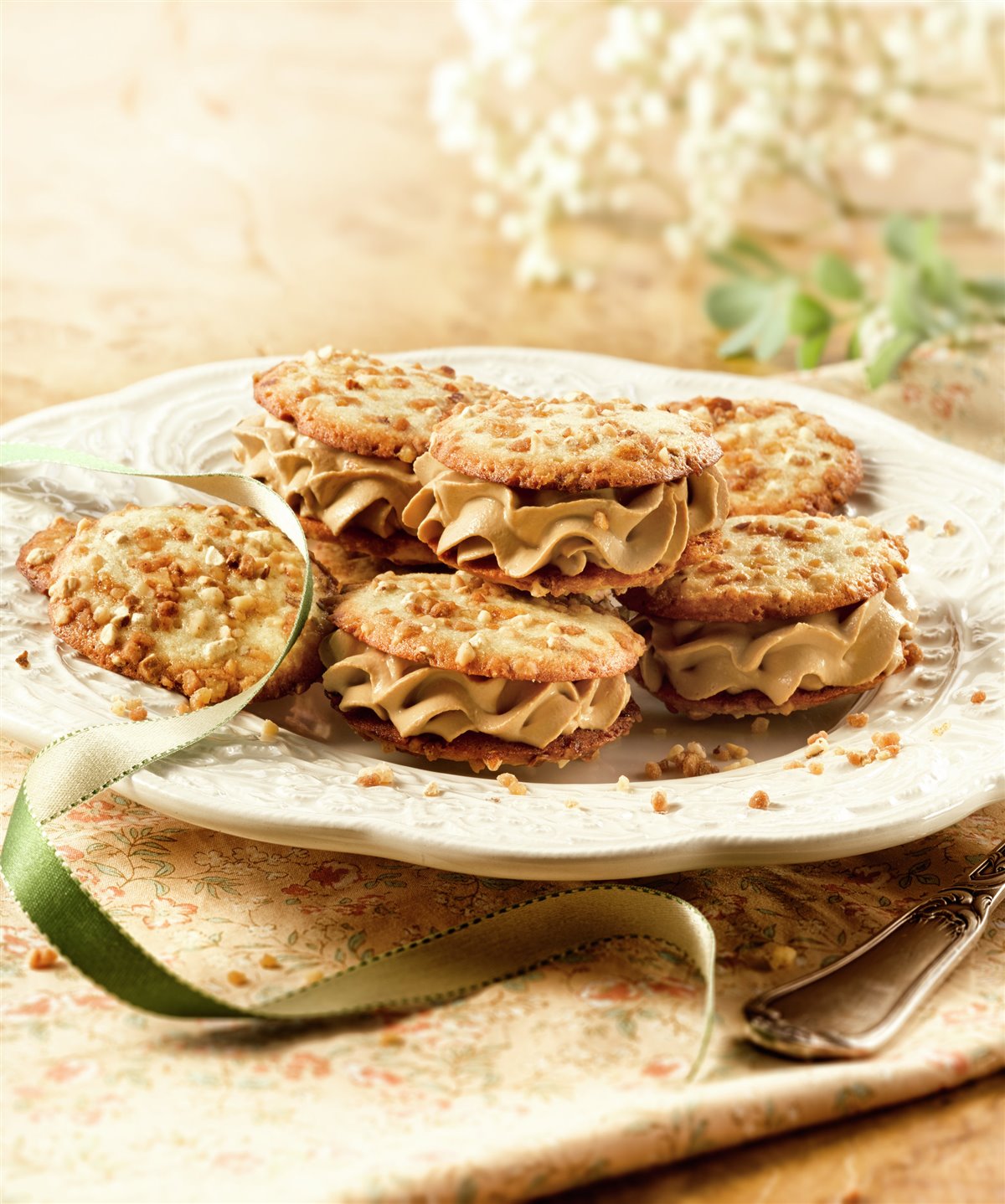 ALMENDRADOS CON CREMA DE CAFÉ. 