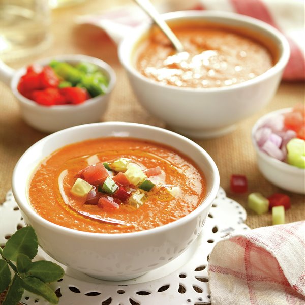 Gazpacho ¿con o sin pan? 4 errores que no debes cometer JAMÁS y la receta definitiva