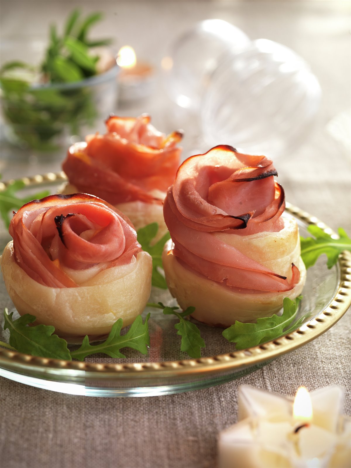 PASTRY HAM AND CHEESE ROSES.