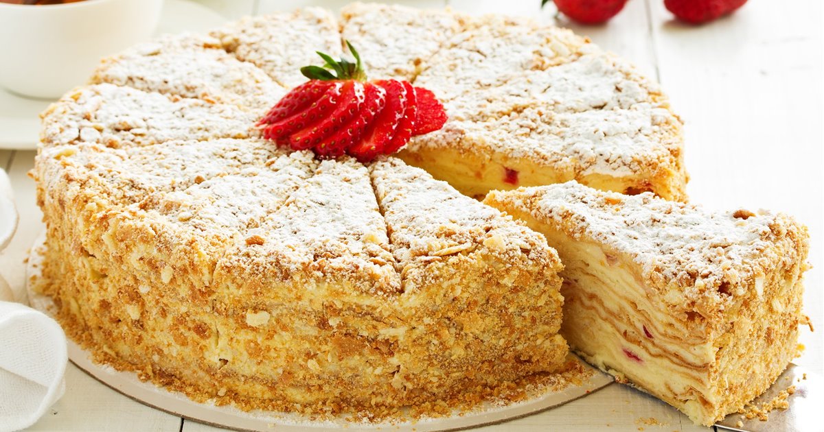 Tarta Napoleón sin horno, la irresistible receta con milhojas rusa (con  vídeo)