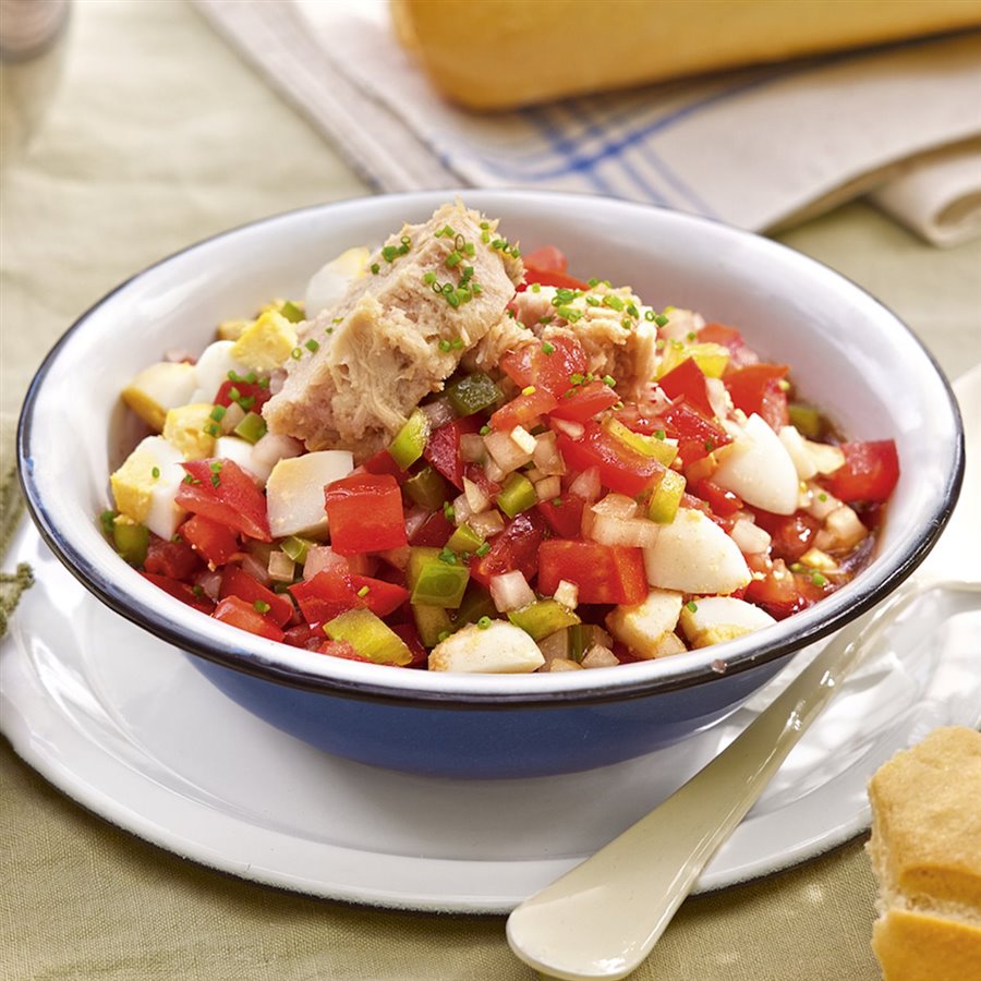pipirrana-de-ja-n-una-ensalada-de-verano-f-cil-y-saludable