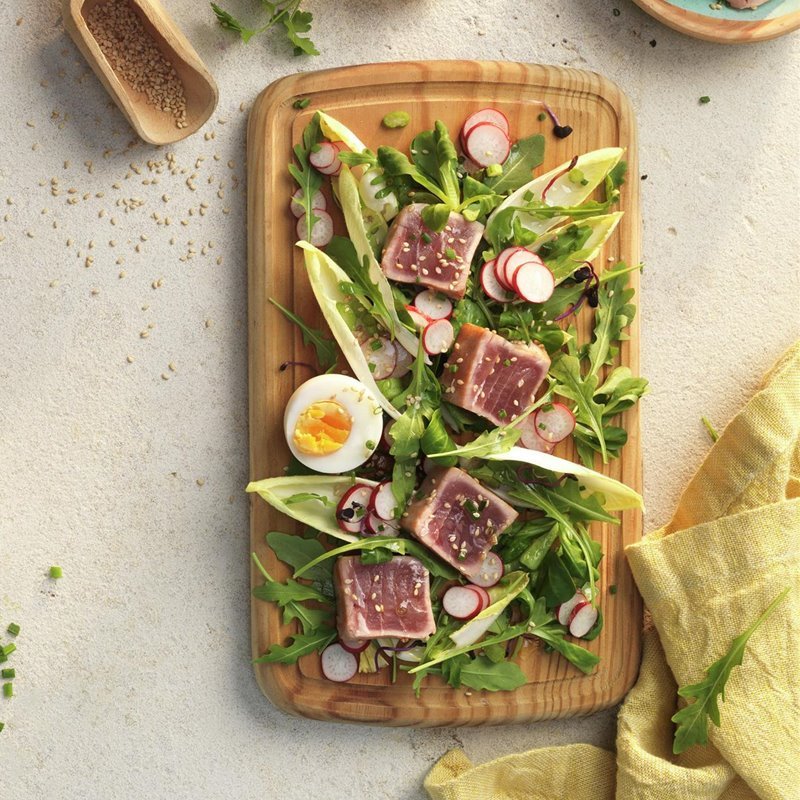 Ensalada de atún rojo y rúcula