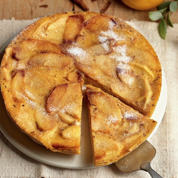 Cómo hacer una irresistible tarta de manzana ¡en 10 minutos! (receta fácil y rápida con vídeo)