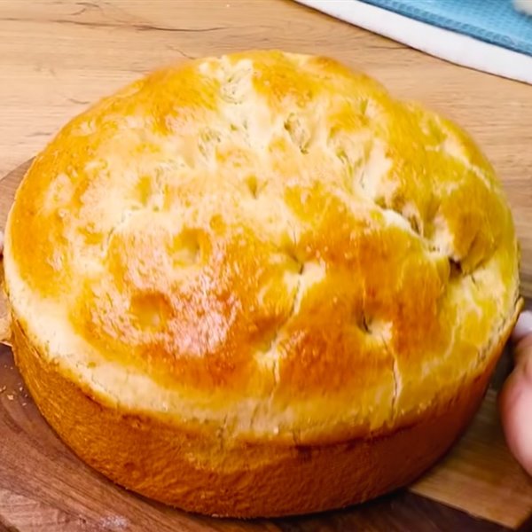La receta alemana de la abuela para hornear pan esponjoso (¡parece un bizcocho!)
