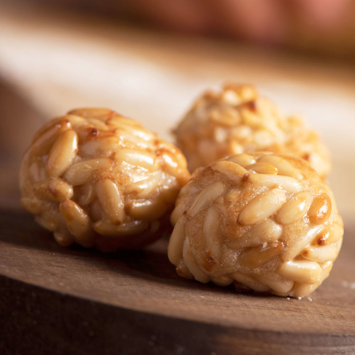 Panellets de piñones