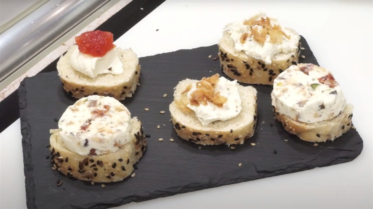 queso crema turco canapes