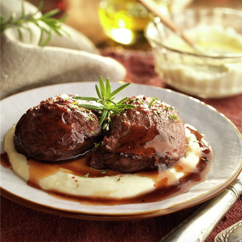 Carrilleras de cerdo con puré de patata