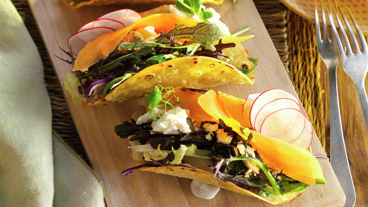 Tacos caseros (de harina de maíz) con queso de cabra