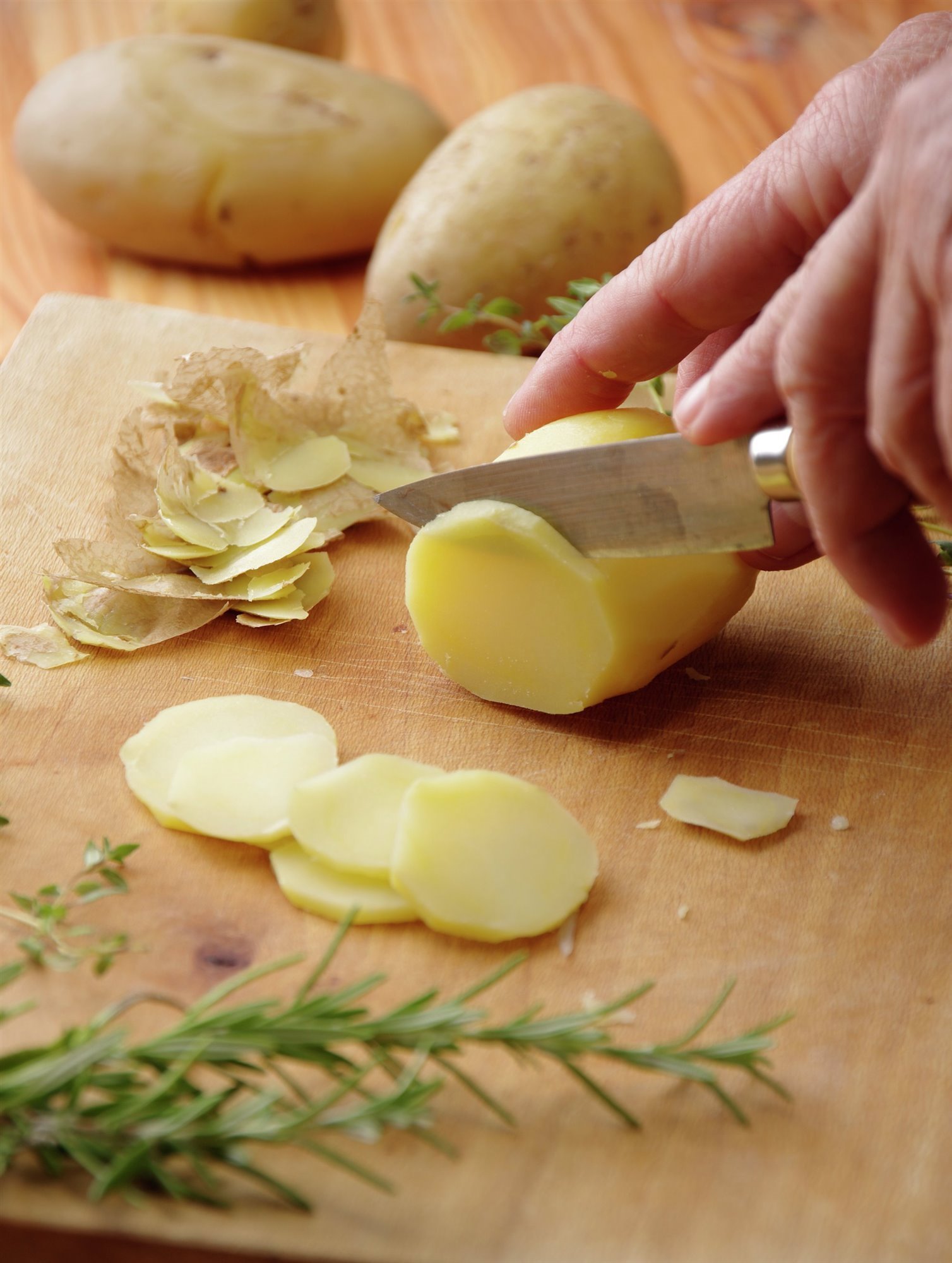 1. Cut the potatoes