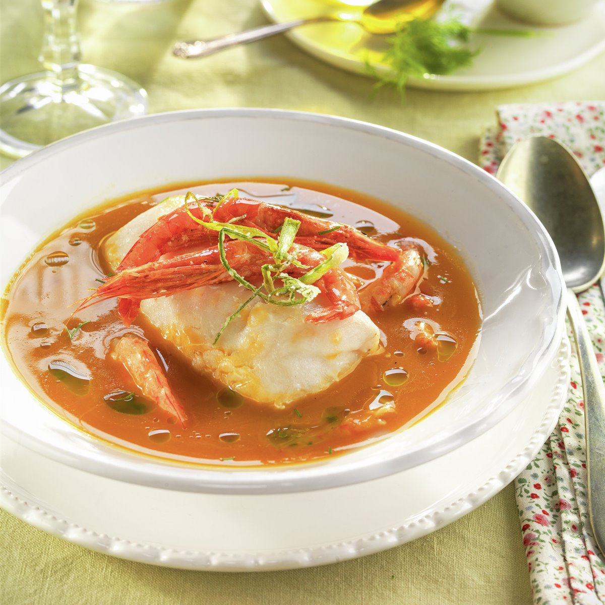 paso_a_paso_para_hacer_suquet_de_merluza_y_gambas_resultado_final