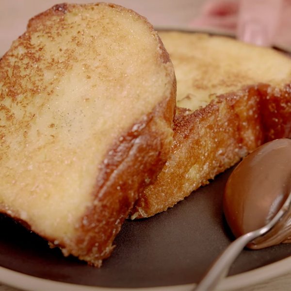 Torrijas a la francesa o "pain perdu", el postre que conquistará tu paladar ¡en 10 minutos! (con vídeo)