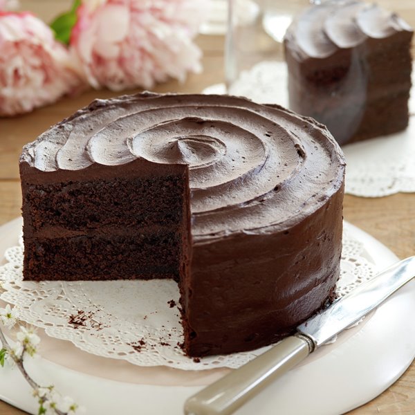 Receta de pastel de chocolate esponjoso (fácil y rápida)