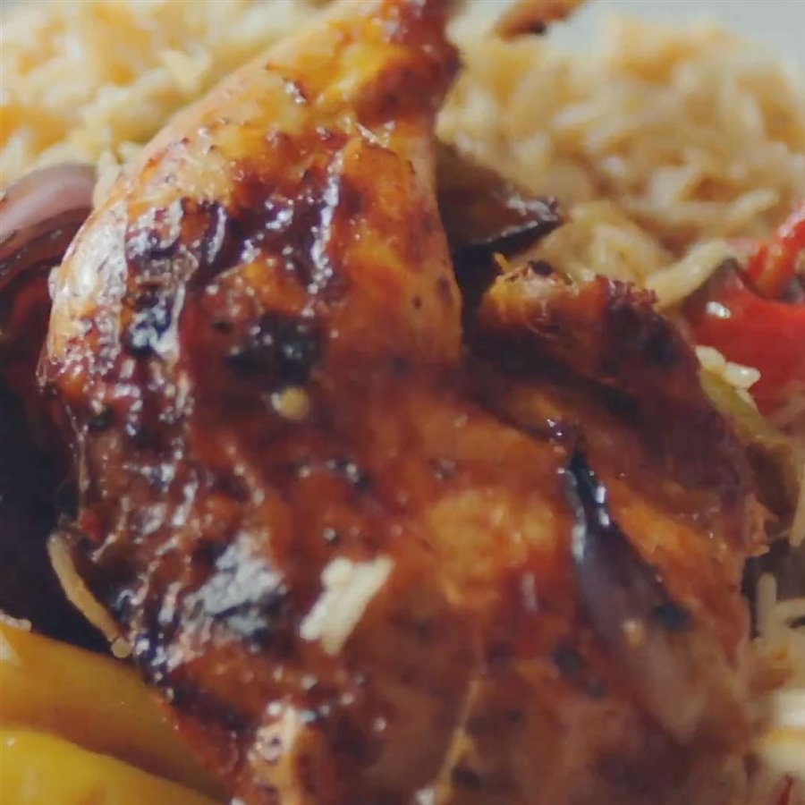 El Pollo Al Horno Con Arroz Que Se Hace Solo Una Sabrosa Receta De La Abuela Reinventada Por