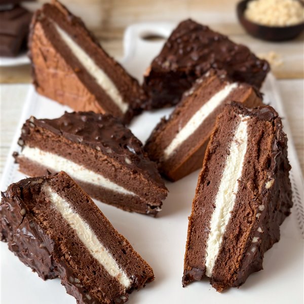 Mi sándwich helado casero de chocolate y nata, con un ingrediente que te encantará: queso crema