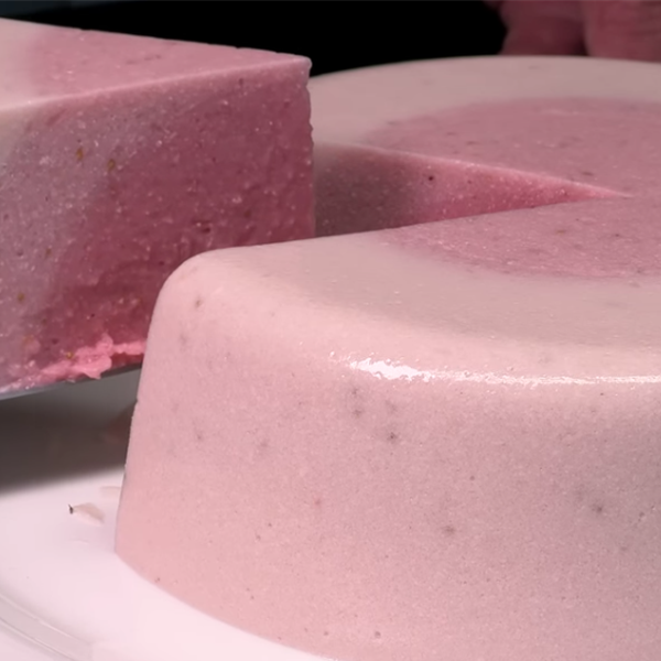 ¡Solo leche y fresas! ¡Fantástico postre de veranos en 5 minutos!