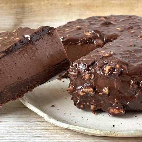 Esta es la tarta de chocolate del verano, un postre fácil y sin horno, ¡listo en 30 minutos!