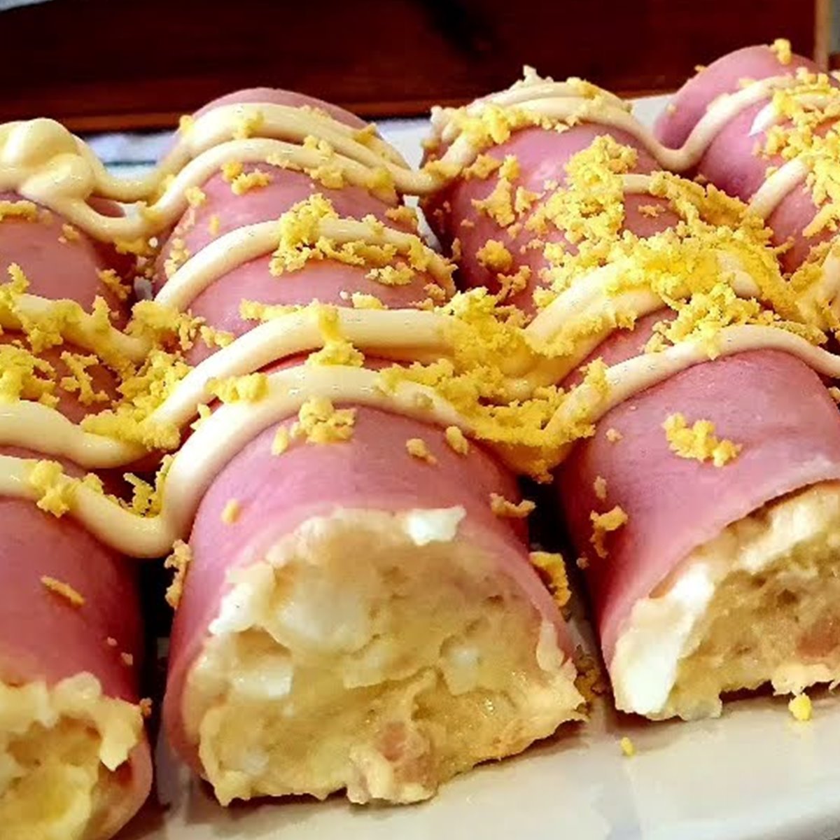 ¿Tienes jamón y patata? Prepara estos canelones fríos de verano