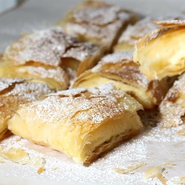 Bougatsa, un postre tradicional griego, ¡muy mediterráneo!