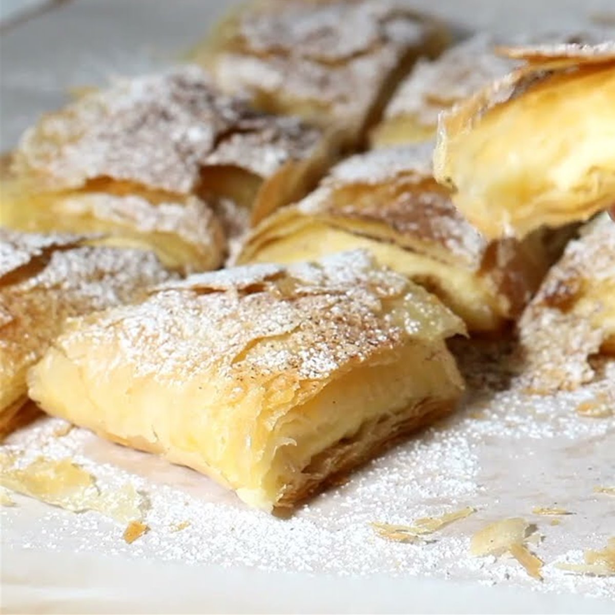 Bougatsa, un postre tradicional griego, ¡muy mediterráneo!